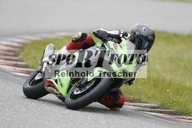 /Archiv-2024/13 22.04.2024 Plüss Moto Sport ADR/Einsteiger/unklar